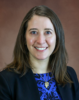 Portrait of Maddie Peterson, the Director of Retail Banking, Roseville, Minnesota